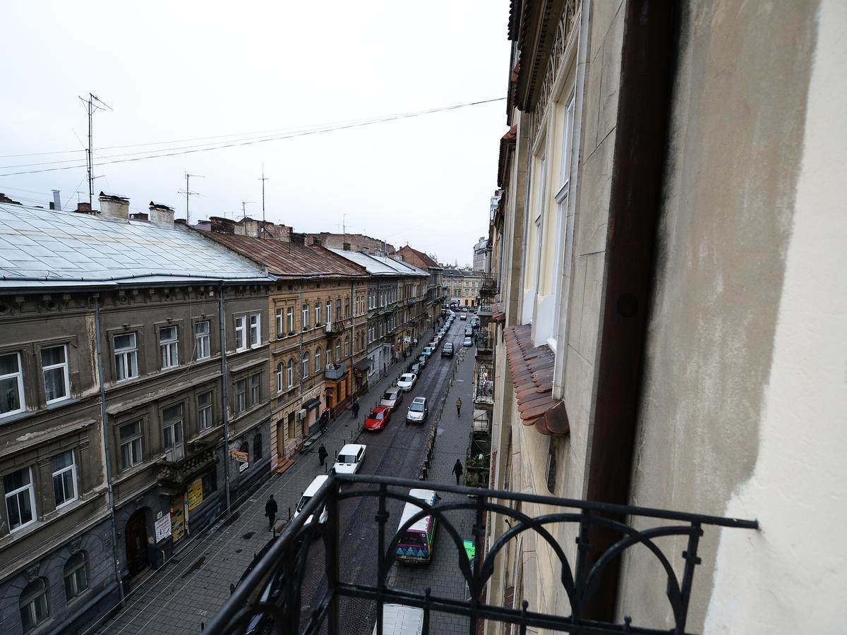 The Historical Family Nest In City Centre Lviv Exterior foto
