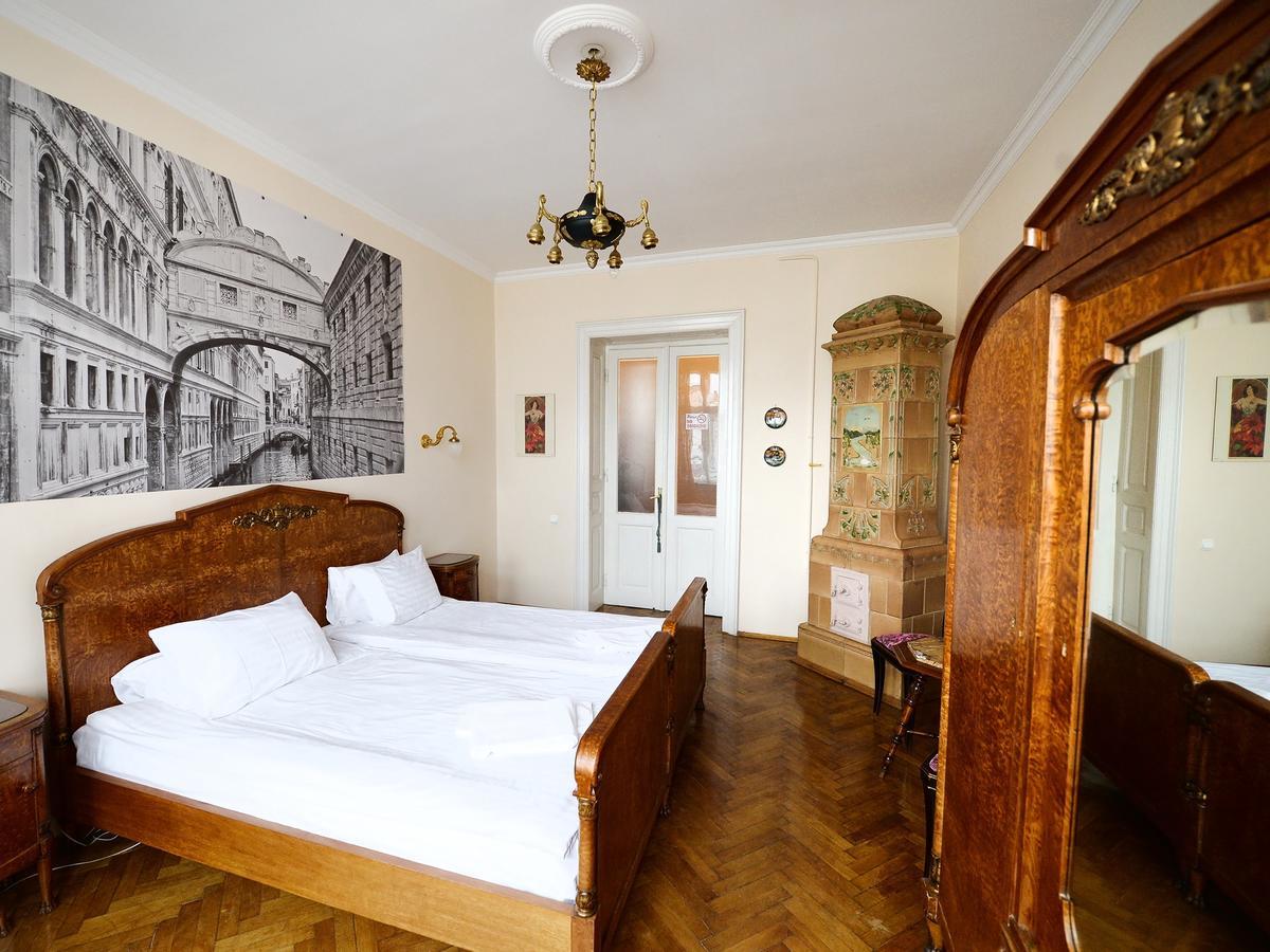 The Historical Family Nest In City Centre Lviv Exterior foto